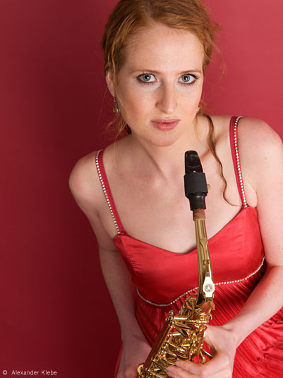 Saxophonistin Melanie 14
