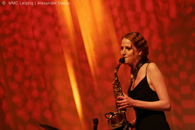 Saxophonistin Melanie 13